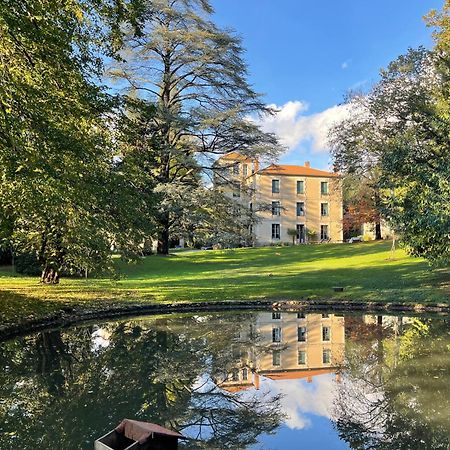 Villa Firmin Galimard - Gite Vals-les-Bains Exteriör bild