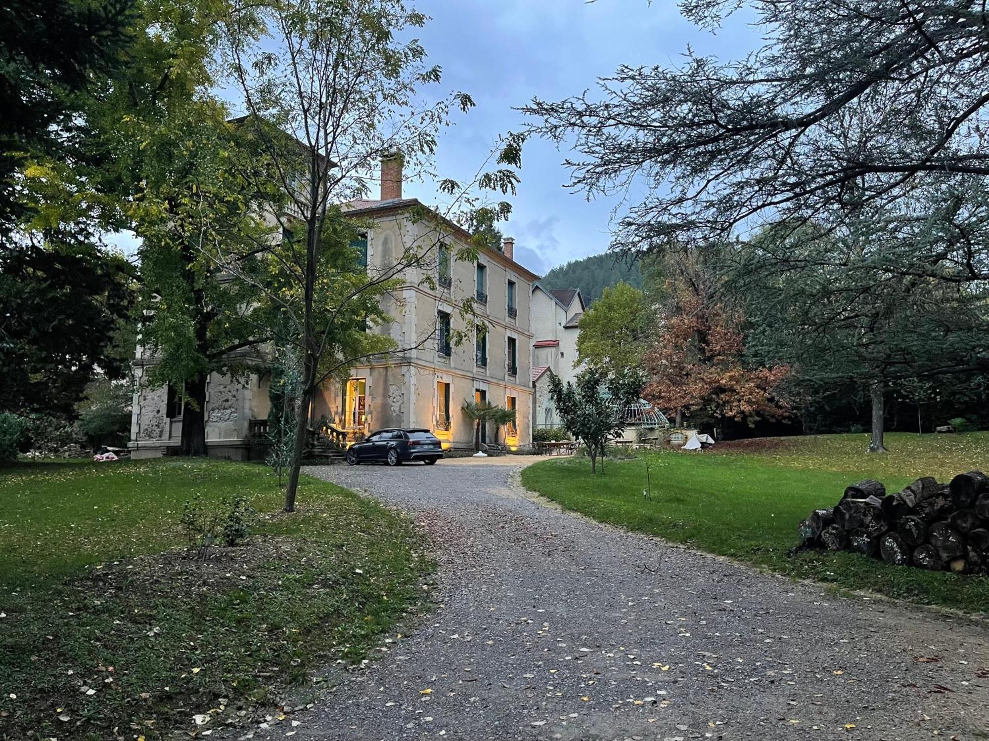 Villa Firmin Galimard - Gite Vals-les-Bains Exteriör bild