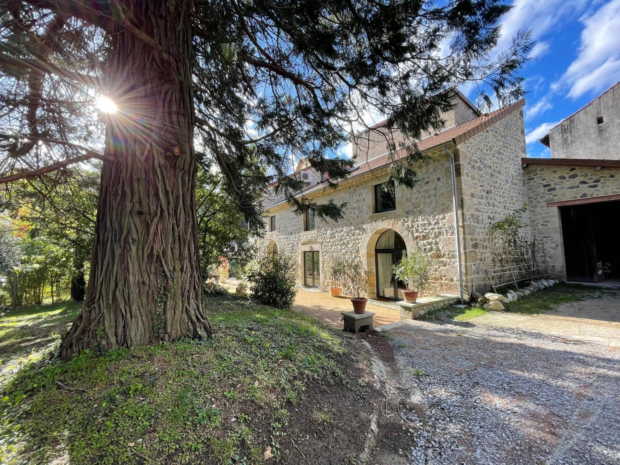 Villa Firmin Galimard - Gite Vals-les-Bains Exteriör bild