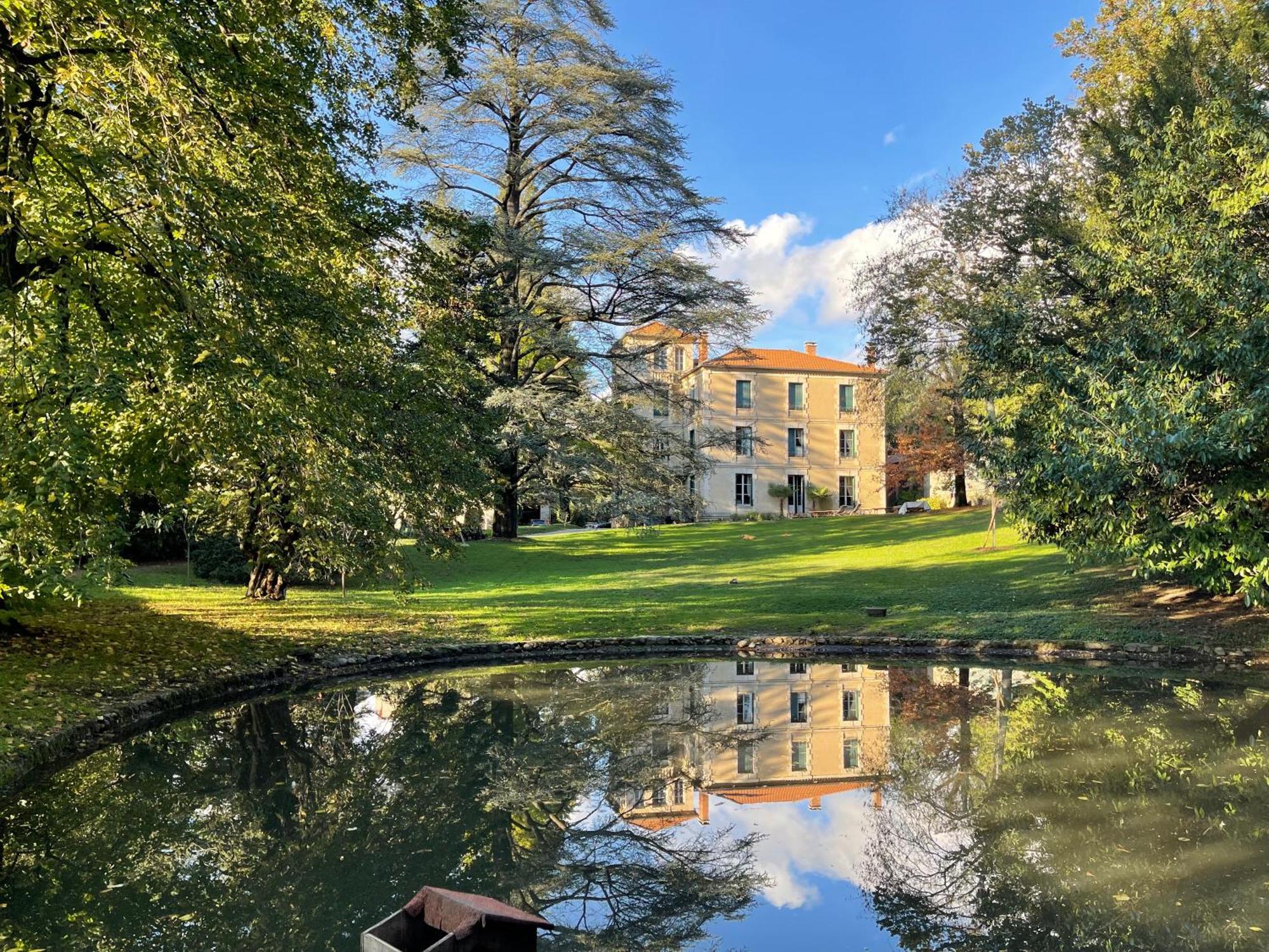 Villa Firmin Galimard - Gite Vals-les-Bains Exteriör bild